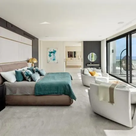 Appartement Luxury Contemporary With Panoramic Views *